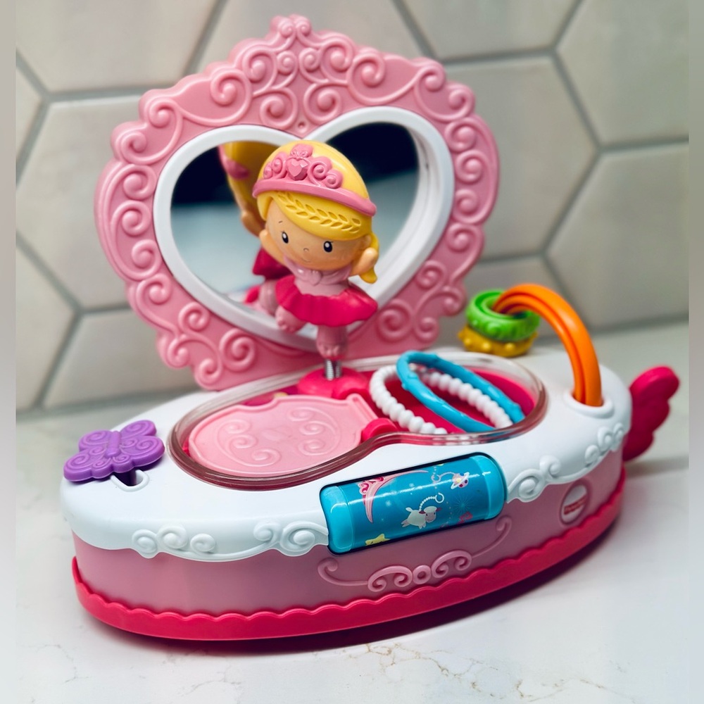 Fisher Price Princess Mommy Musical Jewellery Box Ballerina Activity Toy Mattel - Picture 4 of 4